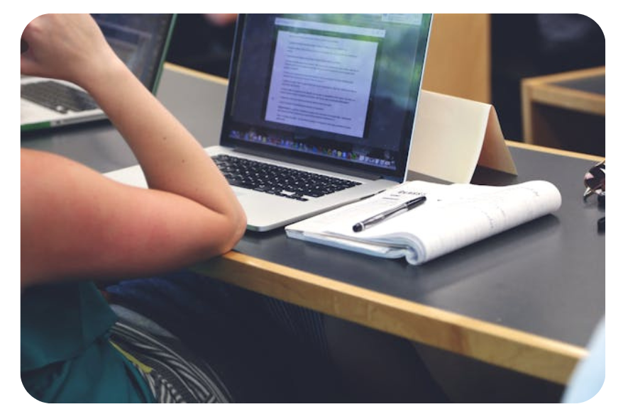 Read more about the article Why Should I Be An Intern?